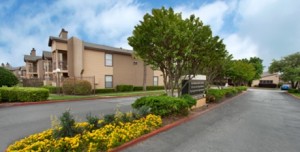 Glenwood and Springhaven on Spring Valley Apartment Property Ground
