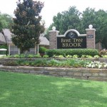Bent Tree Brook Apartment Sign