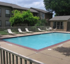 Bent Tree Oaks Apartment Pool