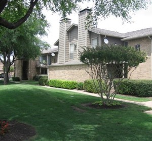 Bent Tree Oaks Apartment View 3