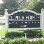 Clipper Pointe Apartment Sign