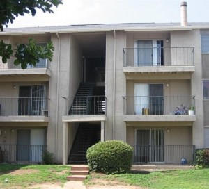 Clipper Pointe Apartment View 1