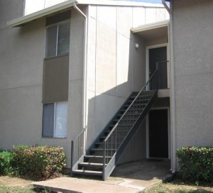 Clipper Pointe Apartment View 4