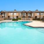 Glenwood and Springhaven on Spring Valley Apartment Pool1